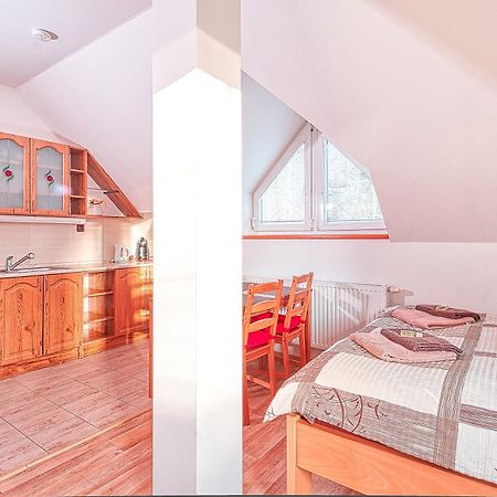 Apartments White - Hill Черні Дул Номер фото